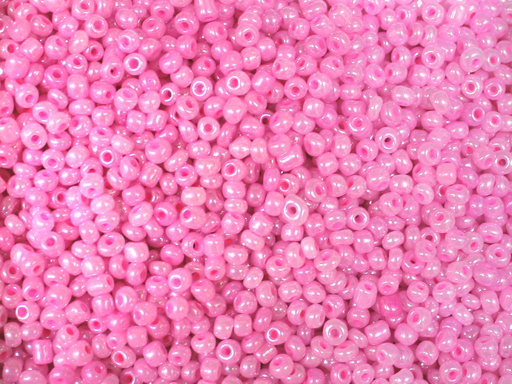 Бисер крупный 6/0 145 450 г