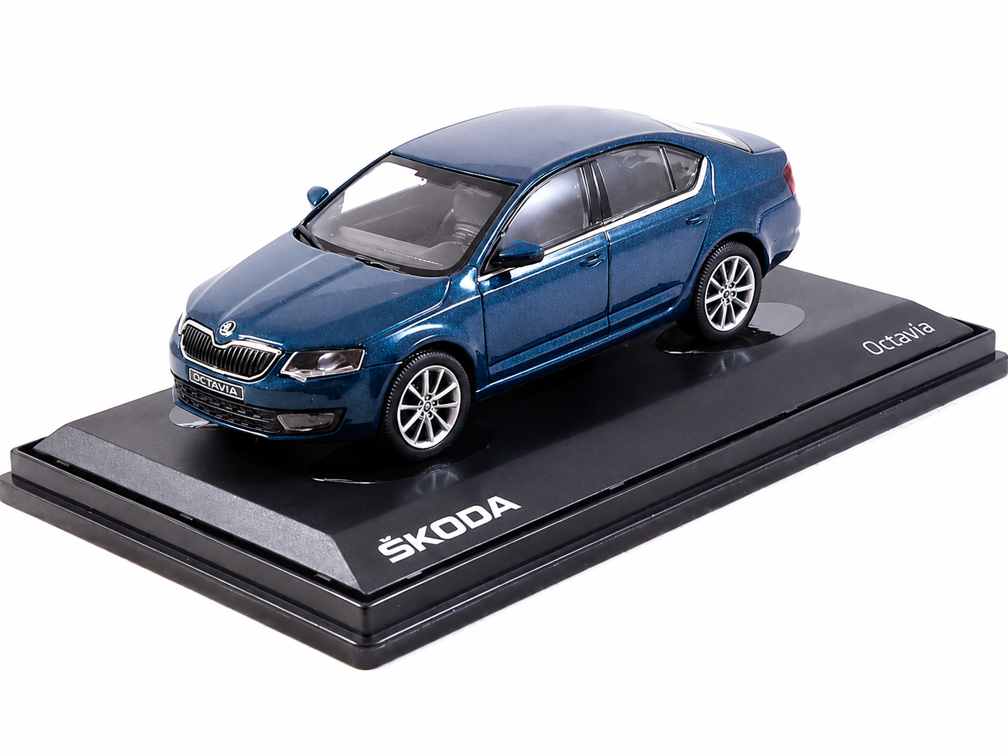 Колекційна модель Skoda Octavia III 2012 143AB-026KJ Abrex 1:43