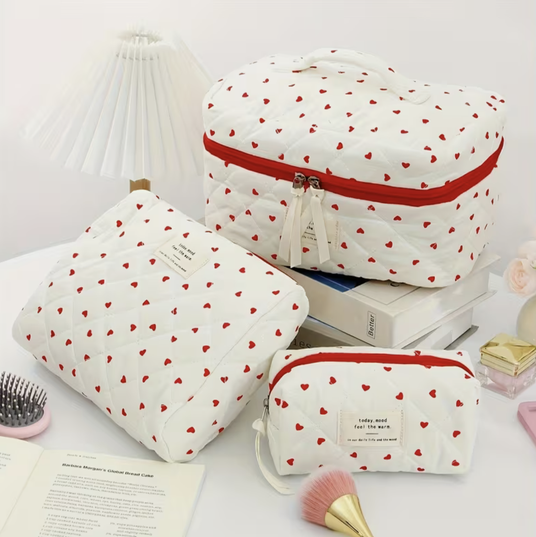 Набор косметичек стеганных Сердечки 3 шт. Белый (30822559)