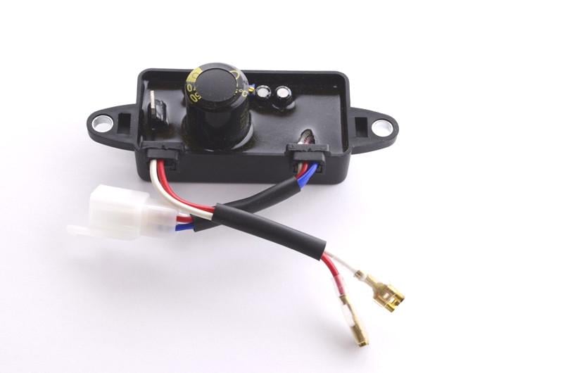 Регулятор напряжения автоматический AVR для генераторов 6500/7000/8000/8500 250V 270µF (4720)