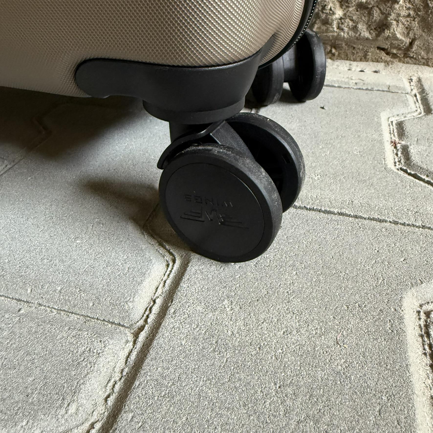 Чемодан Wings PEA01 дорожный М Шампань (26557321) - фото 8 Чемодан Wings PEA01 дорожный М Шампань (26557321) - фото 8