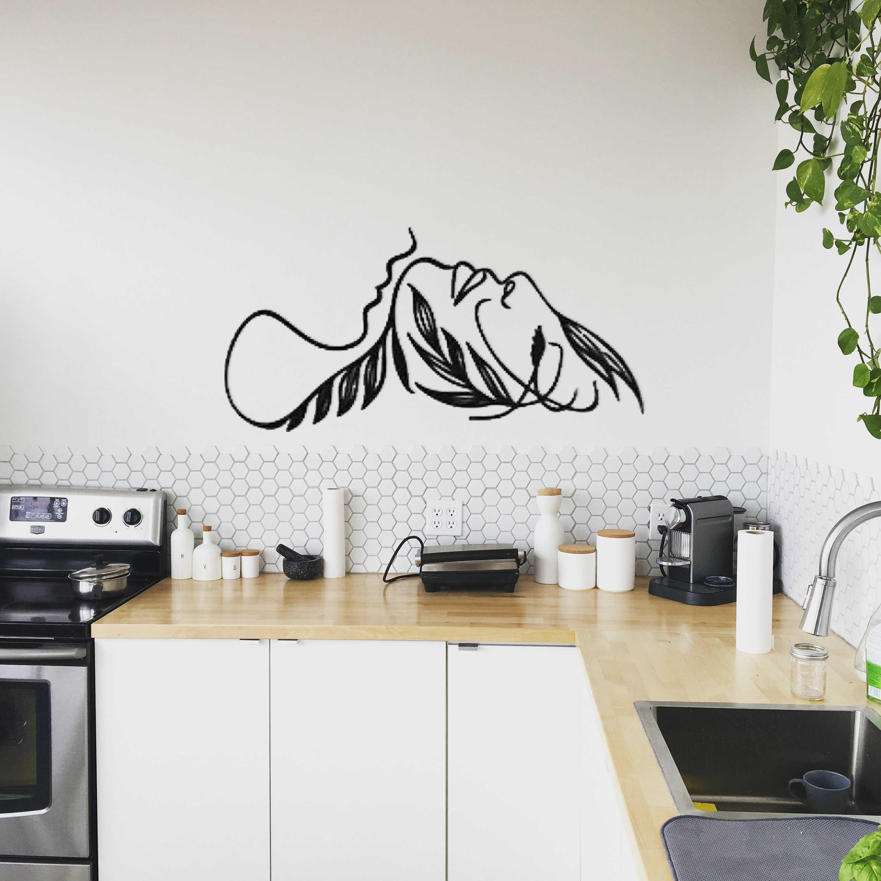 Декоративное панно Девушка 70х34 см Черный (00586-чер-70)