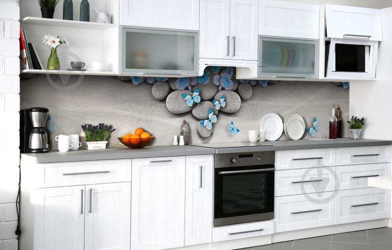 Скинали на кухню Zatarga «Танец бабочек на камнях» 600х2500 мм виниловая 3Д наклейка кухонный фартук