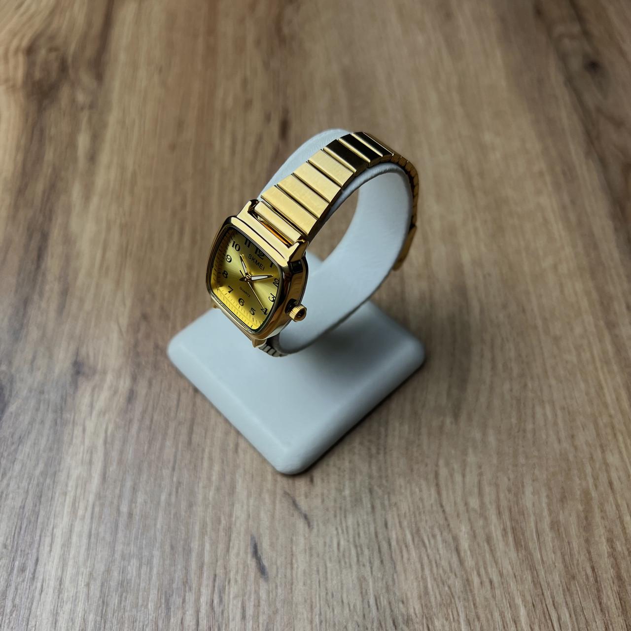 Годинник жіночий металевий Skmei з цифрами Золотистий (z065-3) - фото 3 Годинник жіночий металевий Skmei з цифрами Золотистий (z065-3) - фото 3