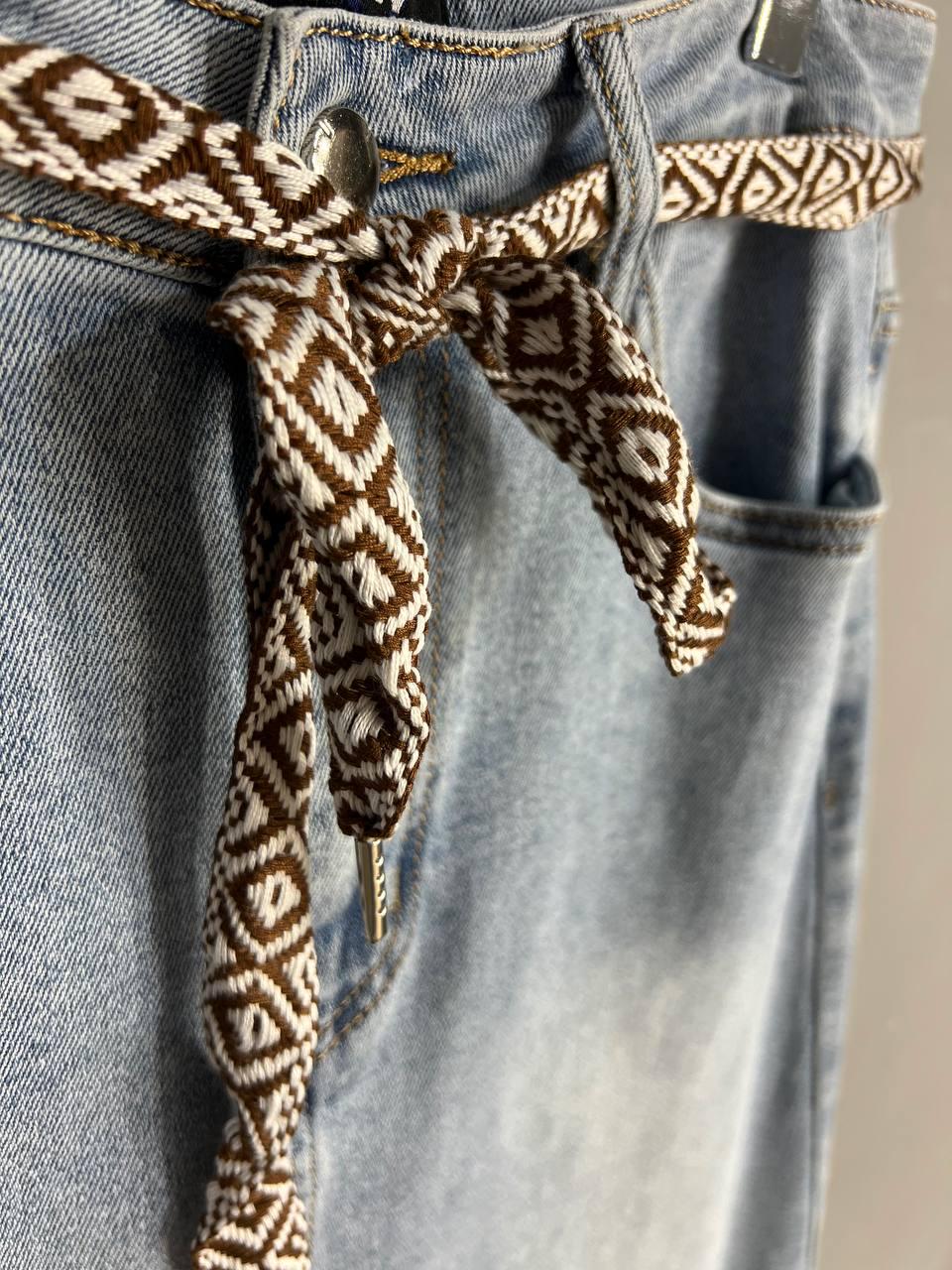 Юбка женская джинсовая LADYN 805 классическая ровный крой разрез сзади стрейчевая пояс лента р. 38 Голубой (3815) - фото 6 Юбка женская джинсовая LADYN 805 классическая ровный крой разрез сзади стрейчевая пояс лента р. 38 Голубой (3815) - фото 6