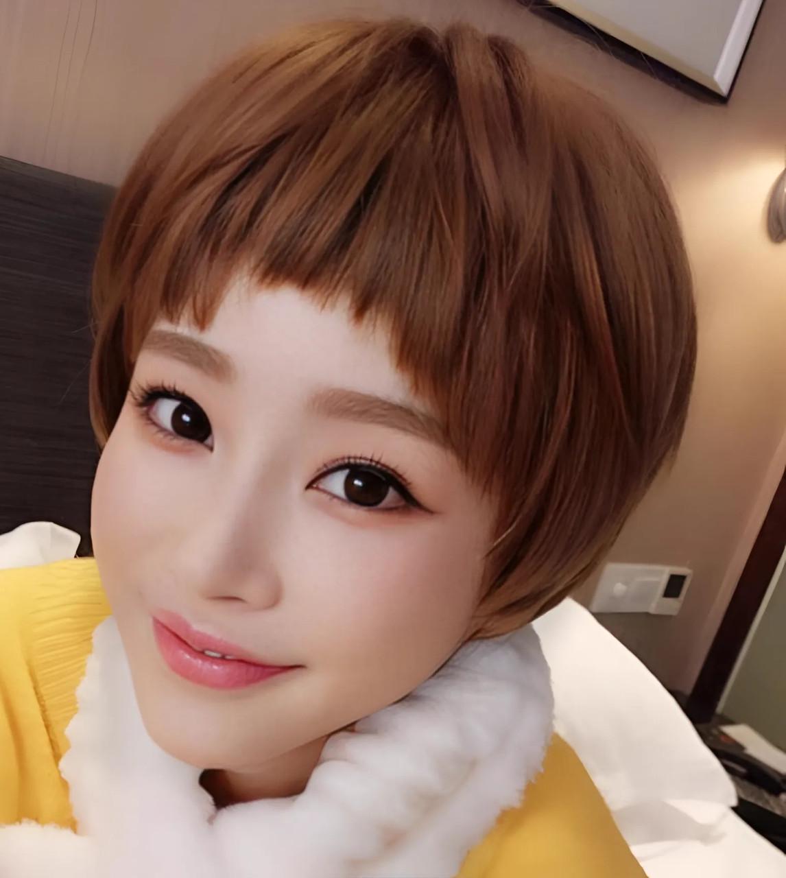 Парик короткие волосы Медный шатен (55-218-1048-Р) Парик короткие волосы Медный шатен (55-218-1048-Р)