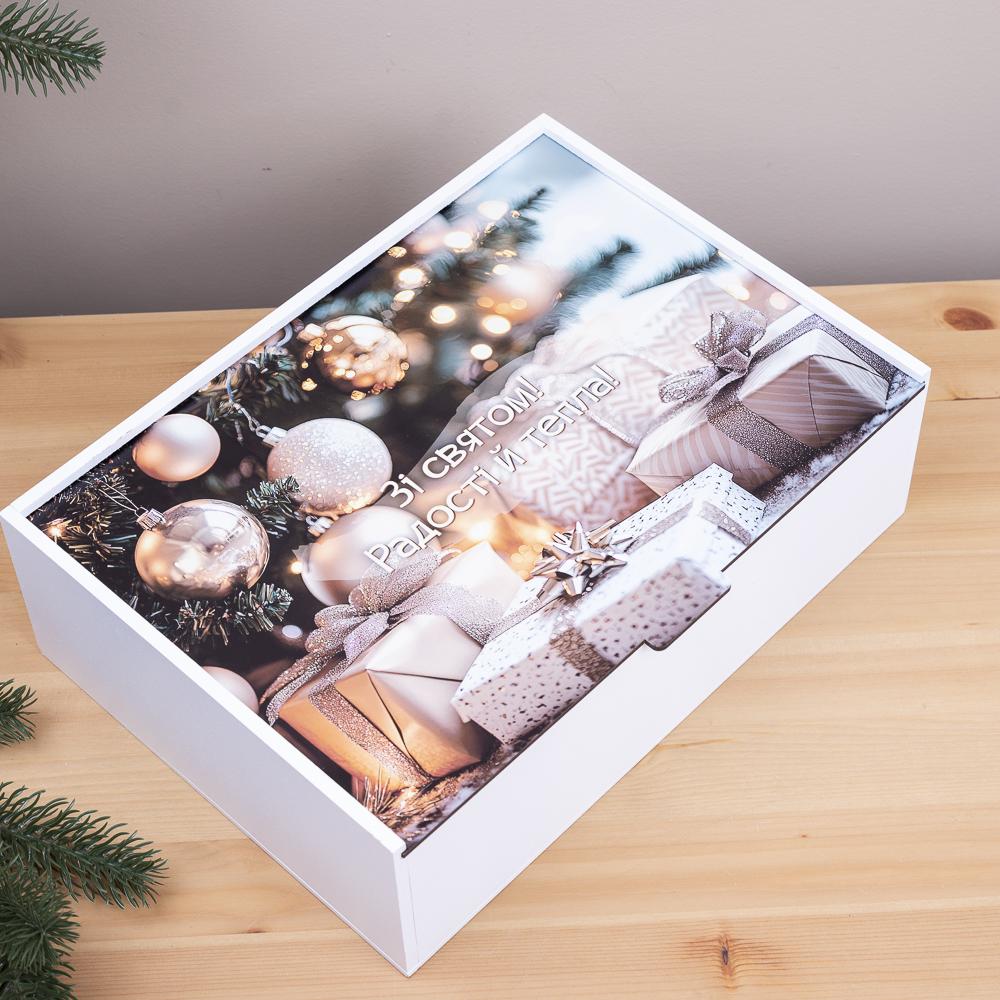 Коробка прямоугольная Белые подарки 32 см (6967-20)