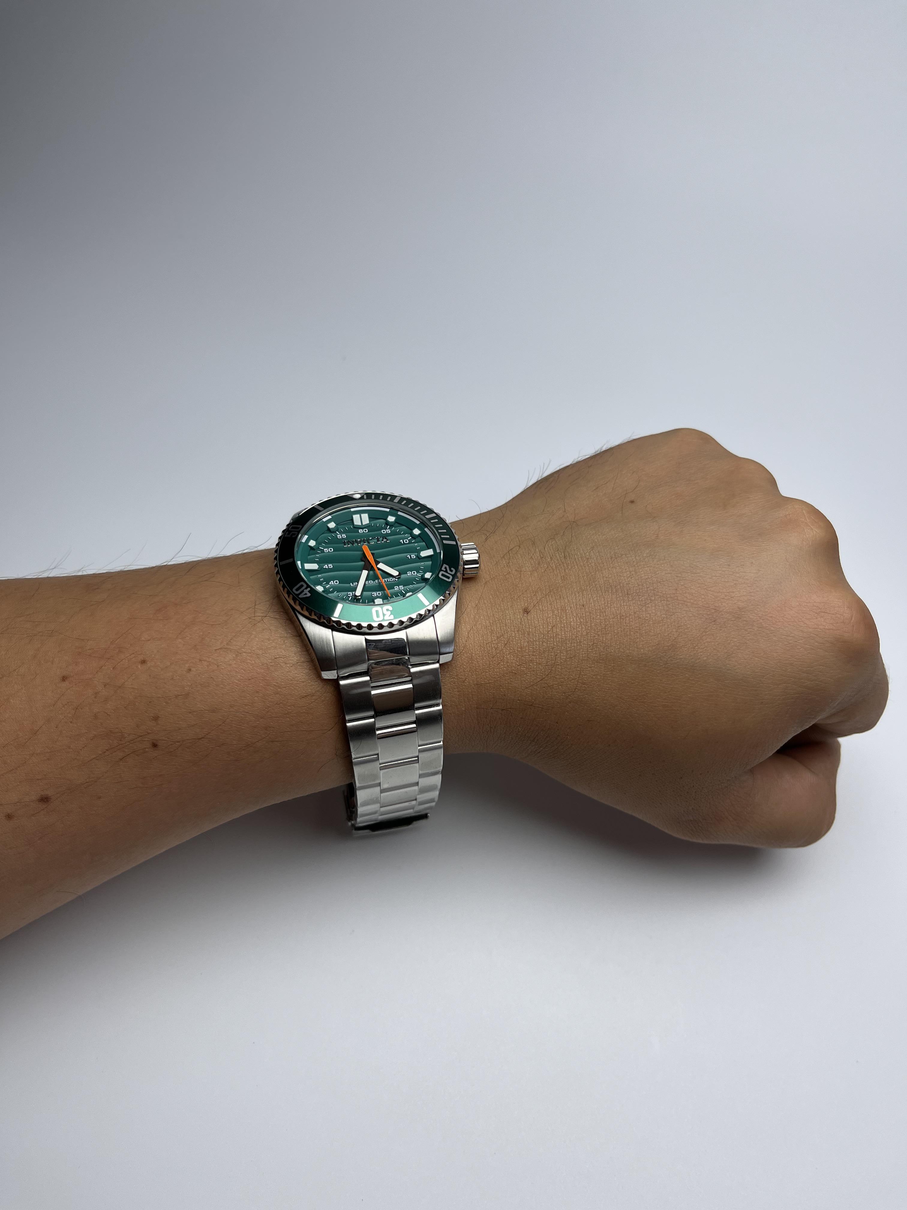 Наручний годинник чоловічий Invicta 49247 Pro Diver Swiss (29084190) - фото 8 Наручний годинник чоловічий Invicta 49247 Pro Diver Swiss (29084190) - фото 8