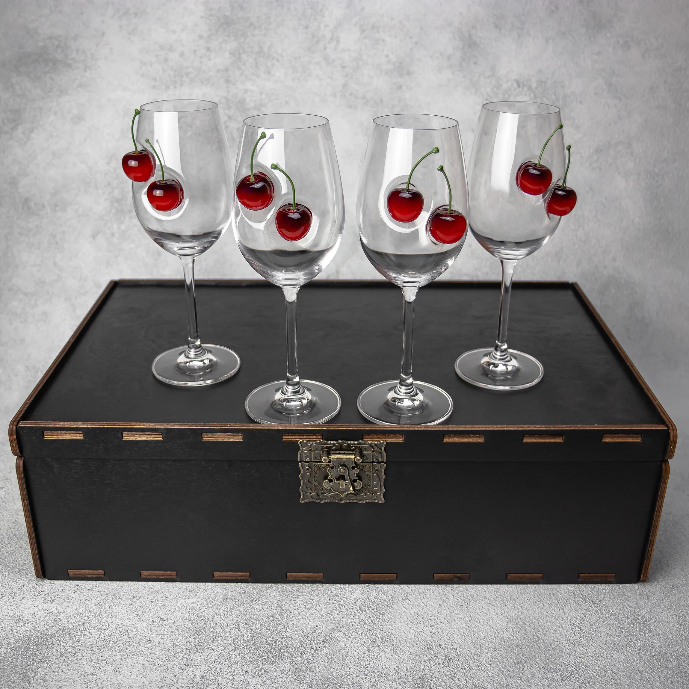 Набор VSKLO на 4 бокала для вина с вишнями 350 мл (26384496)