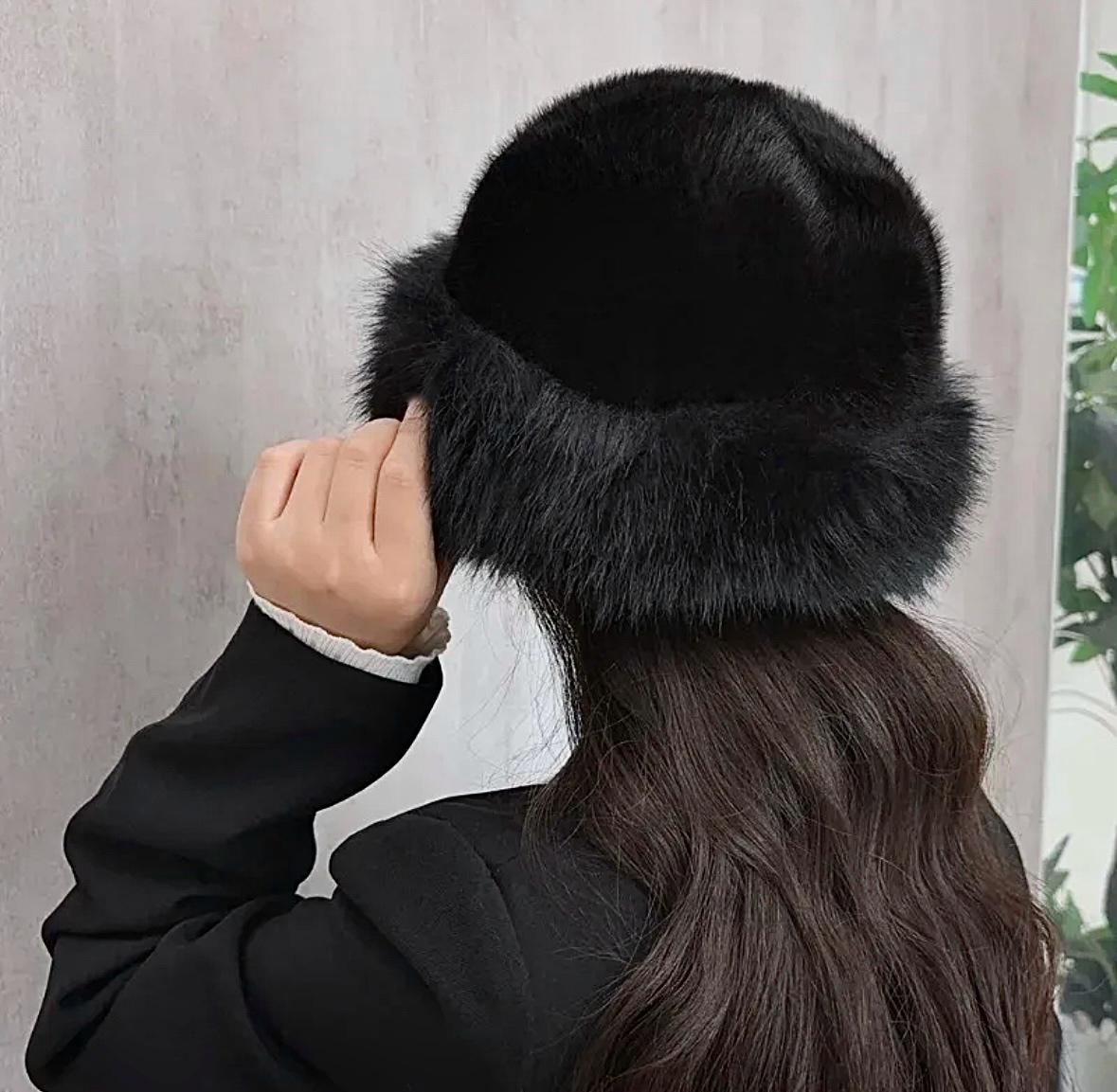 Шапка женская Wuke плюшевая one size Черный - фото 5