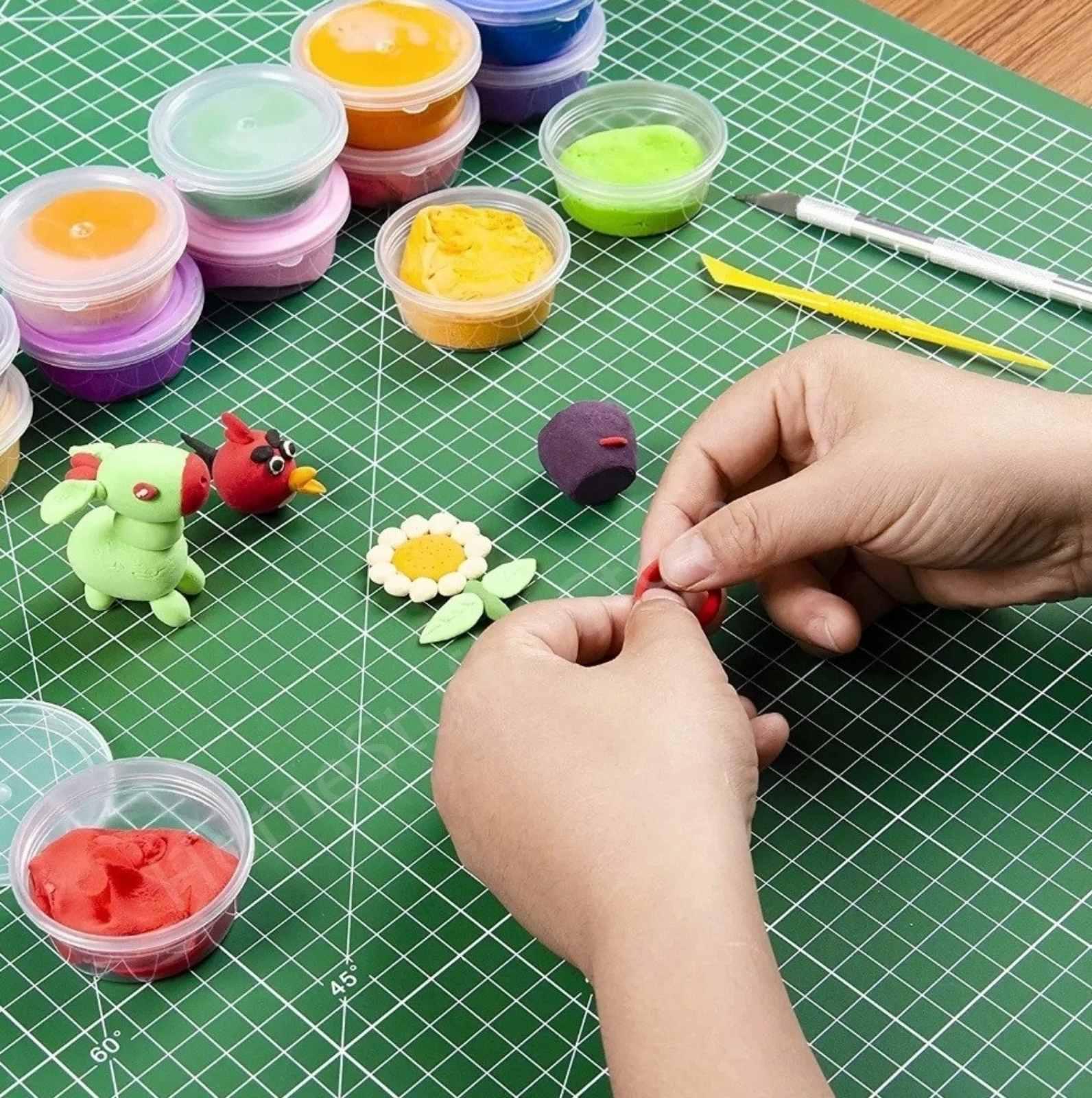 Набор детский для творчества с полимерной глиной 24 цветов и инструментами в кейсе. - фото 4 Набор детский для творчества с полимерной глиной 24 цветов и инструментами в кейсе. - фото 4