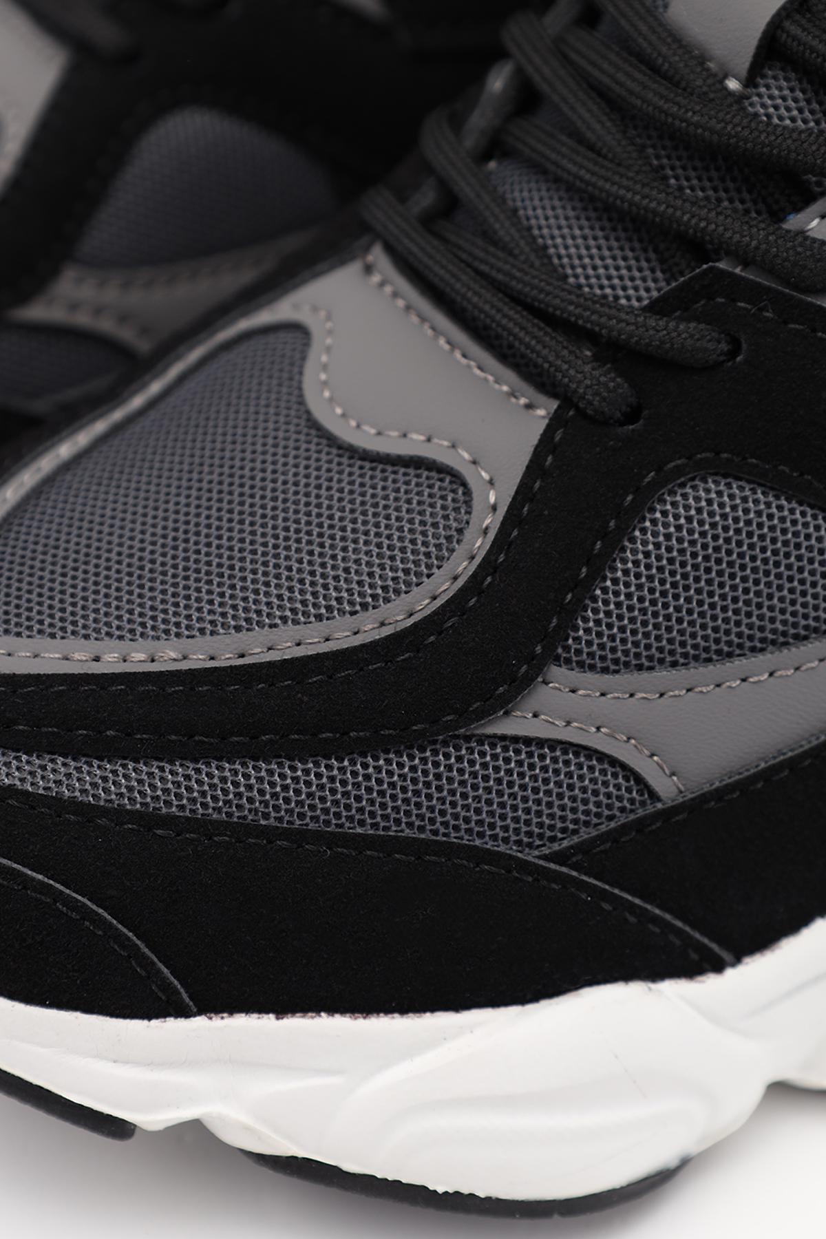 Кроссовки мужские ЦБ-00282740 р. 44 Черный (SKT001081152) - фото 4 Кроссовки мужские ЦБ-00282740 р. 44 Черный (SKT001081152) - фото 4