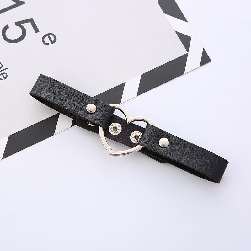 Чокер на шею кожаный с кулоном Сердечко Черный (147710)