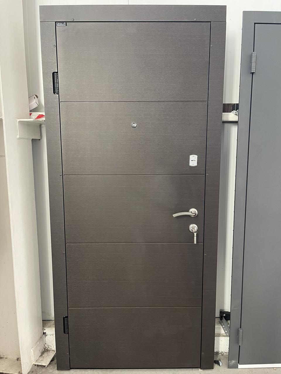 Двері вхідні ПОРТАЛА Комфорт Лайн 6 Венге Темний/Біле дерево (530474410) - фото 3 Двері вхідні ПОРТАЛА Комфорт Лайн 6 Венге Темний/Біле дерево (530474410) - фото 3