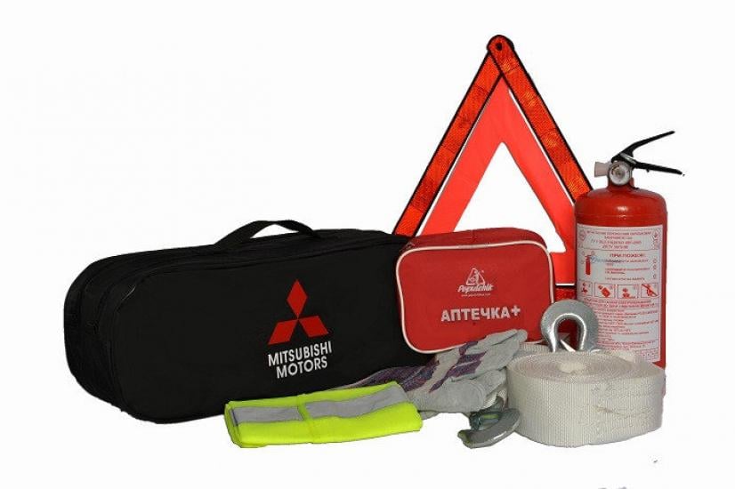 Набор автомобилиста Mitsubishi кроссовер аптечка/трос/огнетушитель 50х18х17 см Black (117962)