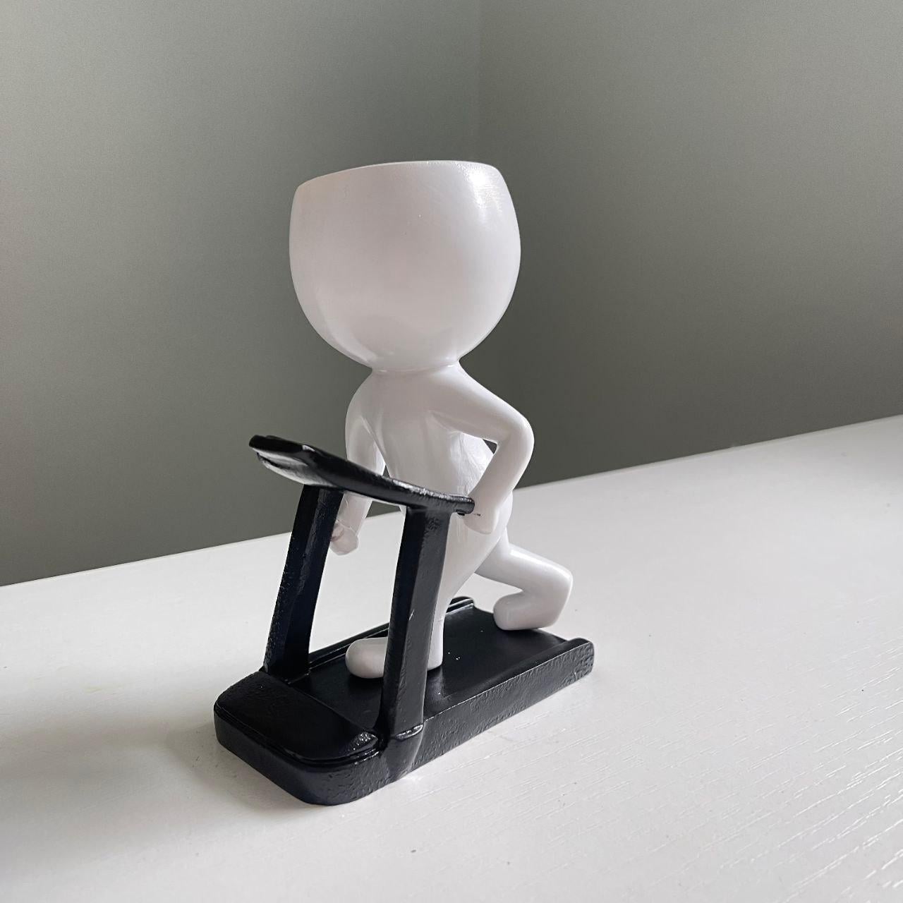 Кашпо Спортсмен на беговой дорожке 14,5 см (15710)