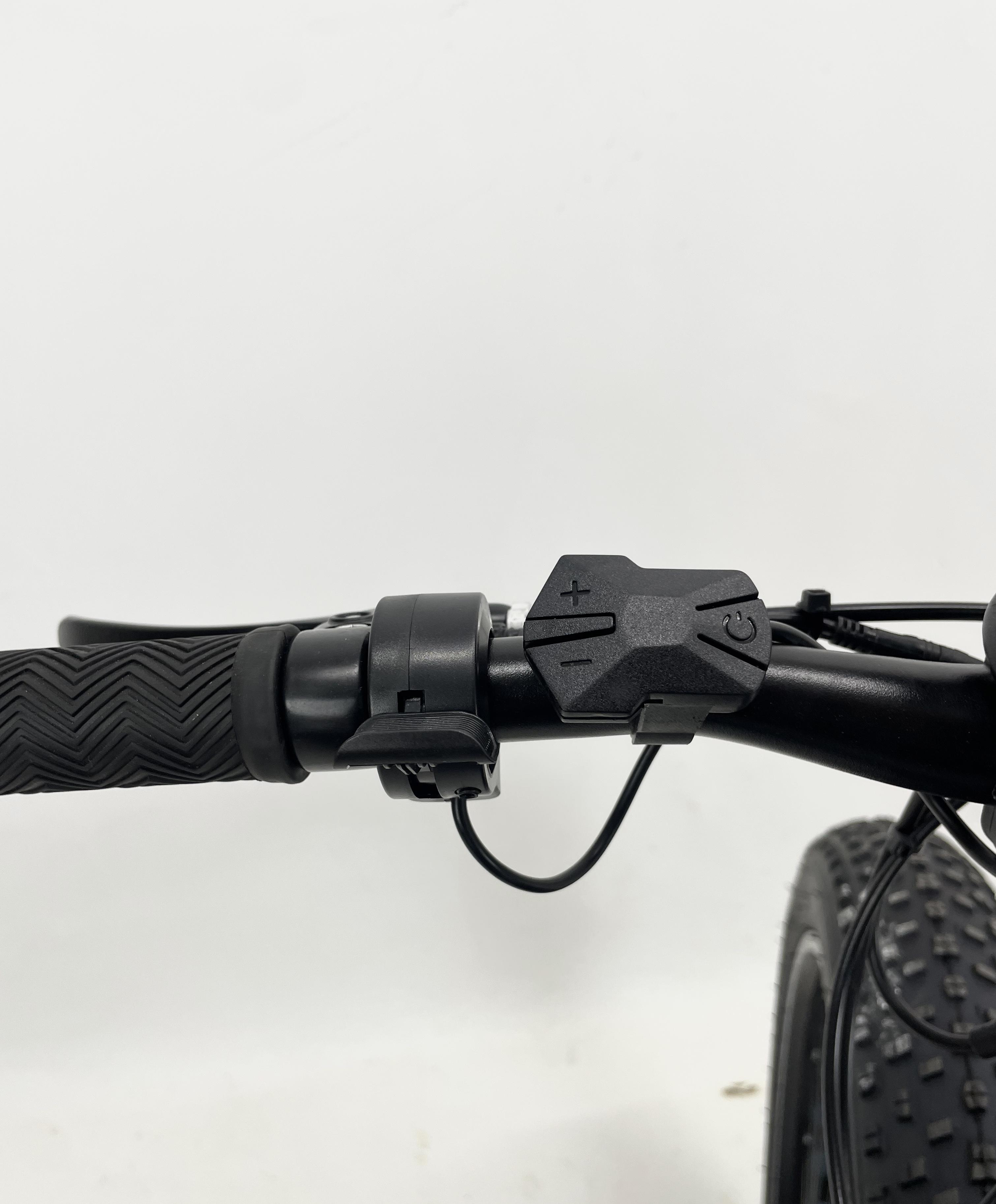 Електровелосипед Hammer Fatbike 26 750W 48V 21Ah (HF-750-48-21) - фото 5 Електровелосипед Hammer Fatbike 26 750W 48V 21Ah (HF-750-48-21) - фото 5