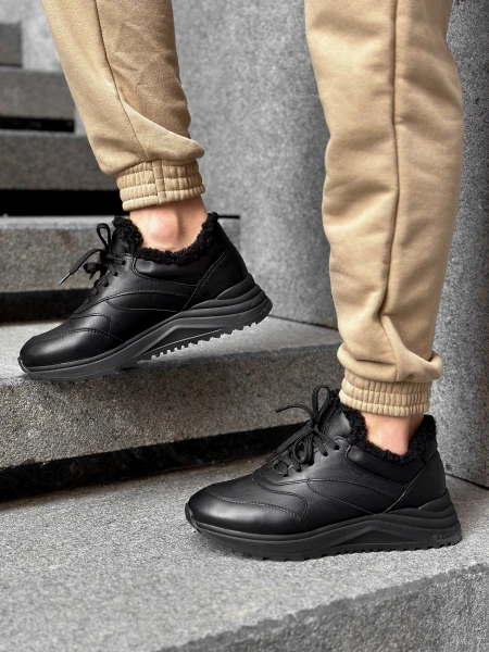 Кроссовки женские кожаные с натуральным мехом р. 40 26 см Черный