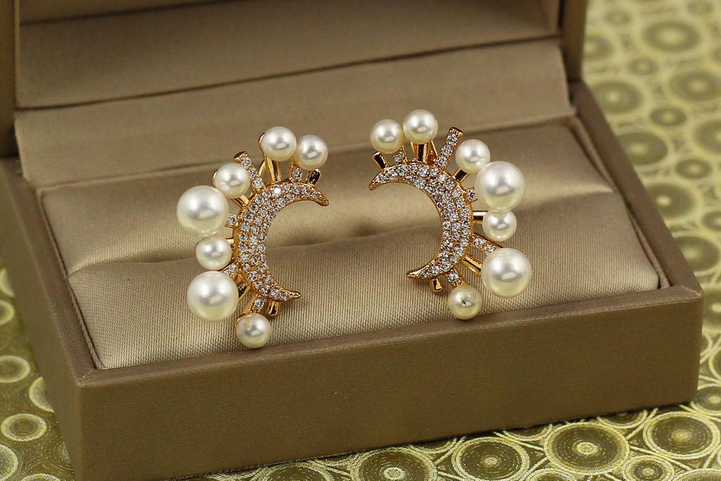 Серьги Xuping Jewelry луна с жемчужинами 2,6 см Золотистый (26286694)