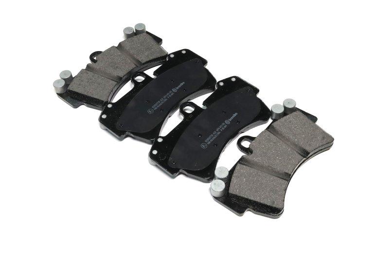 Тормозные колодки дисковые BREMBO для Audi Q7 Porsche Cayenne Volkswagen Touareg передние (P 85 065)