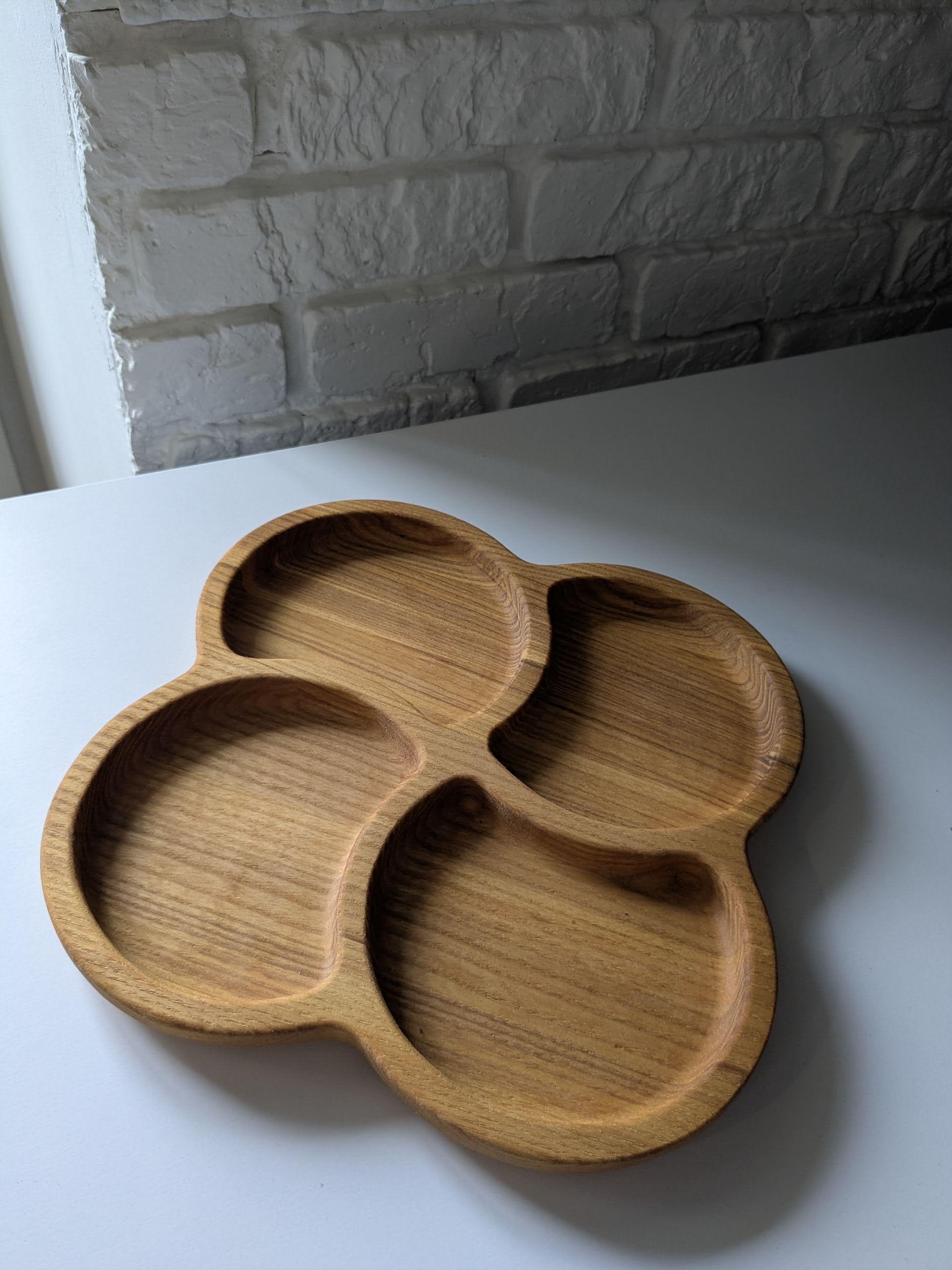 Менажниця кругла дерев’яна з ясеня 4 фігурні секції (SP-006) - фото 2 Менажниця кругла дерев’яна з ясеня 4 фігурні секції (SP-006) - фото 2