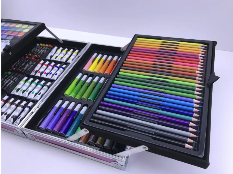 Художній набір для малювання Єдиноріг в алюмінієвій валізці 145 пр. Рожевий (145pinkedinorog) - фото 3 Художній набір для малювання Єдиноріг в алюмінієвій валізці 145 пр. Рожевий (145pinkedinorog) - фото 3