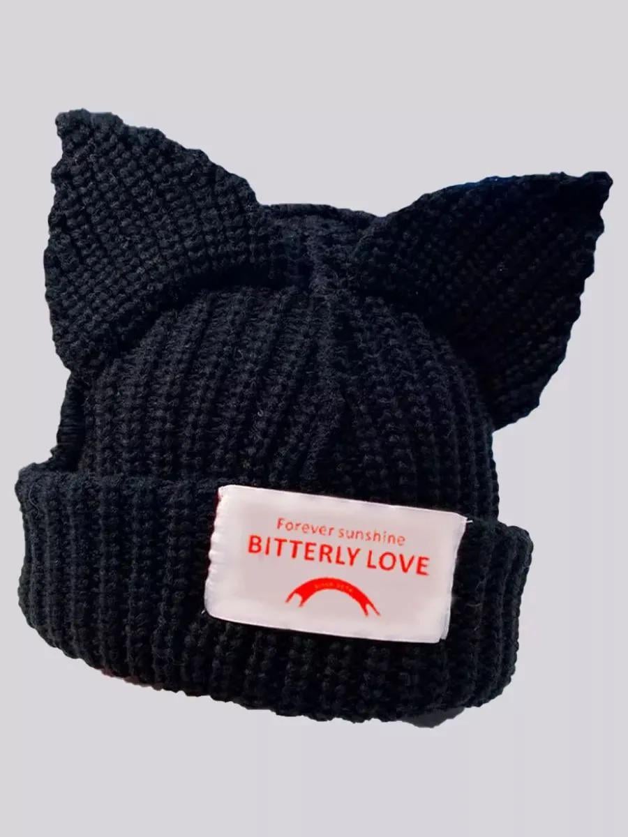 Шапка кошечка с ушками и нашивкой one size Черный