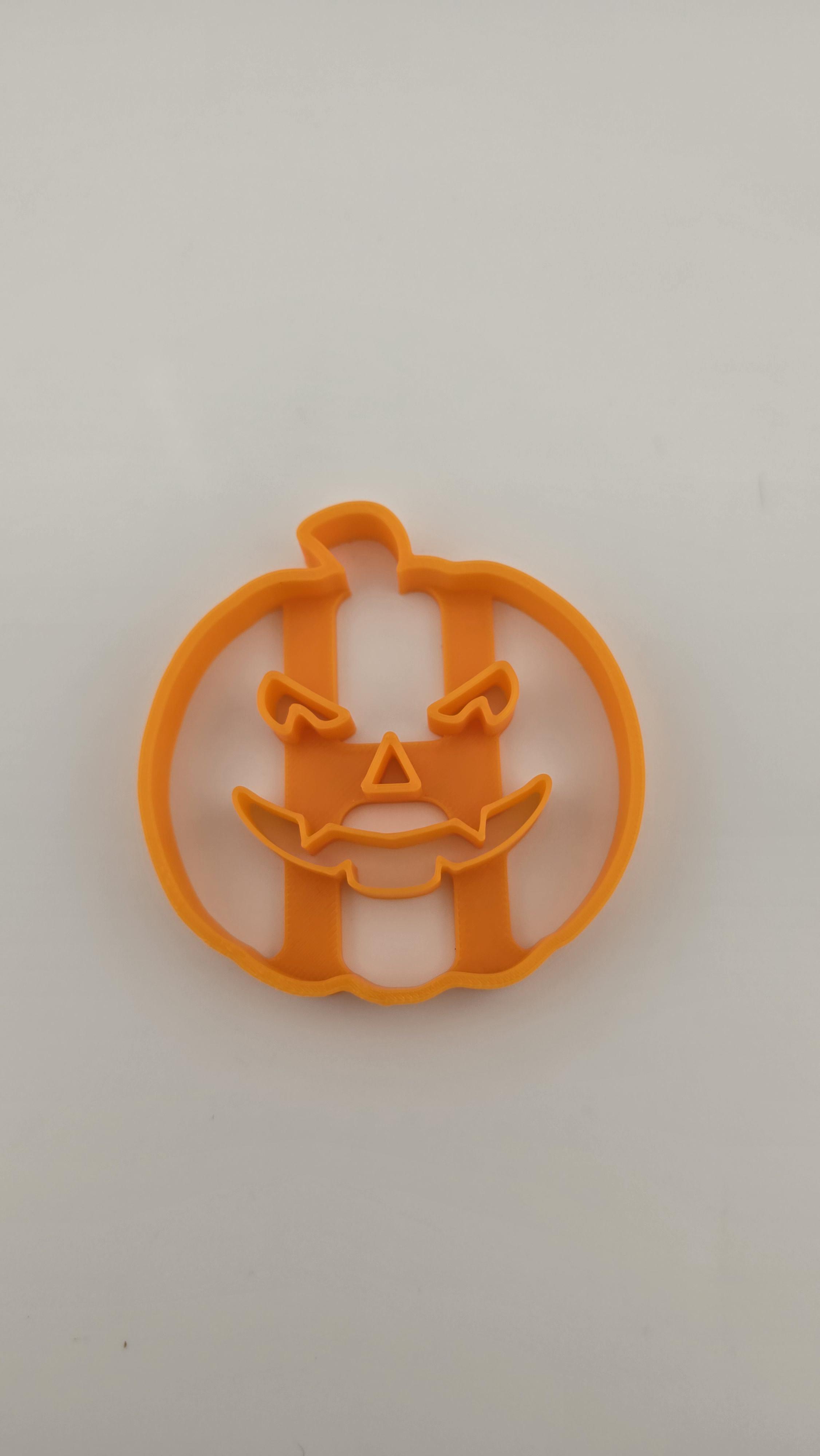 Форма для печива обличчя гарбуза на Хелловін (0130) Форма для печива обличчя гарбуза на Хелловін (0130)