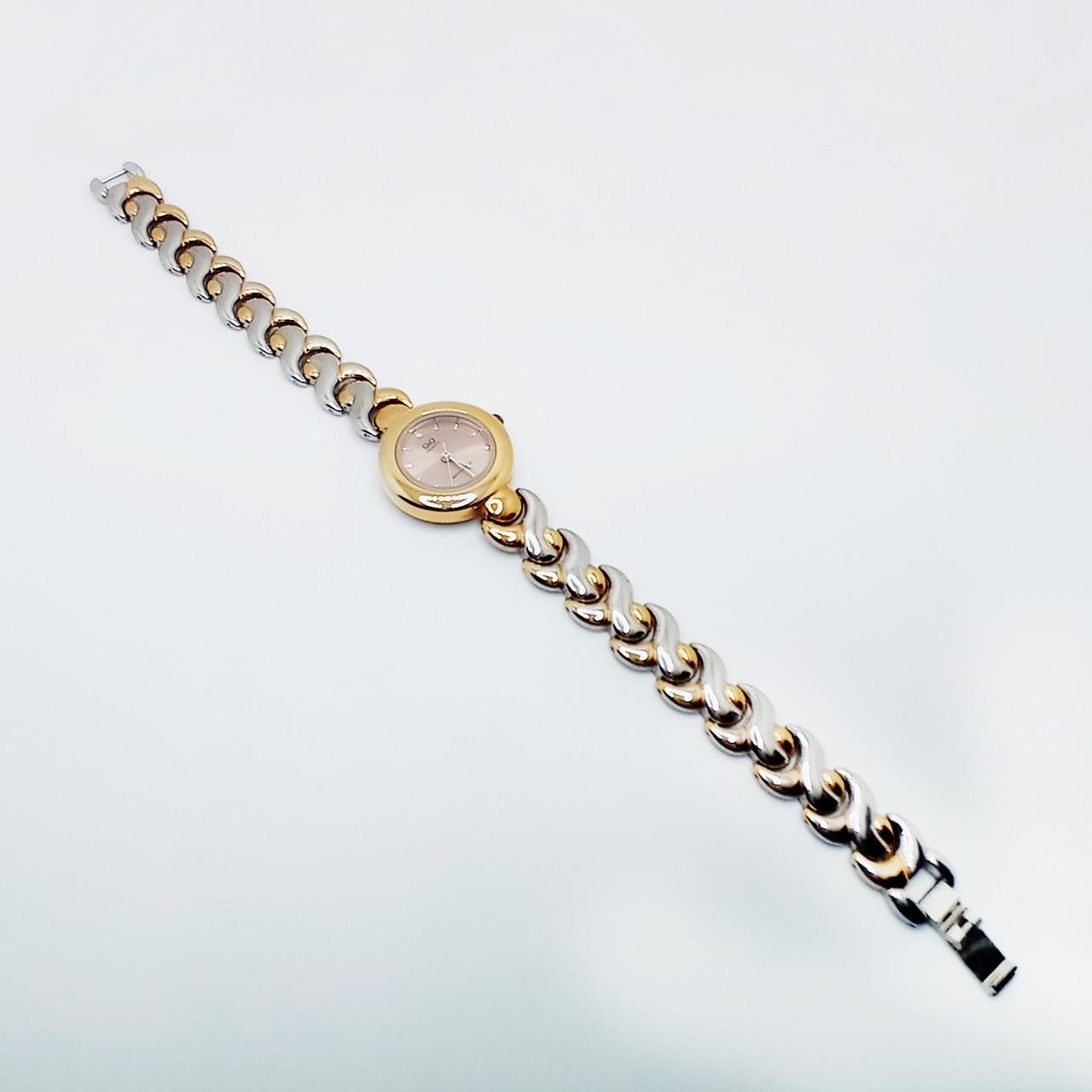 Наручний годинник Q&Q жіночий кварцовий металевий ремінець (G635-800) - фото 2