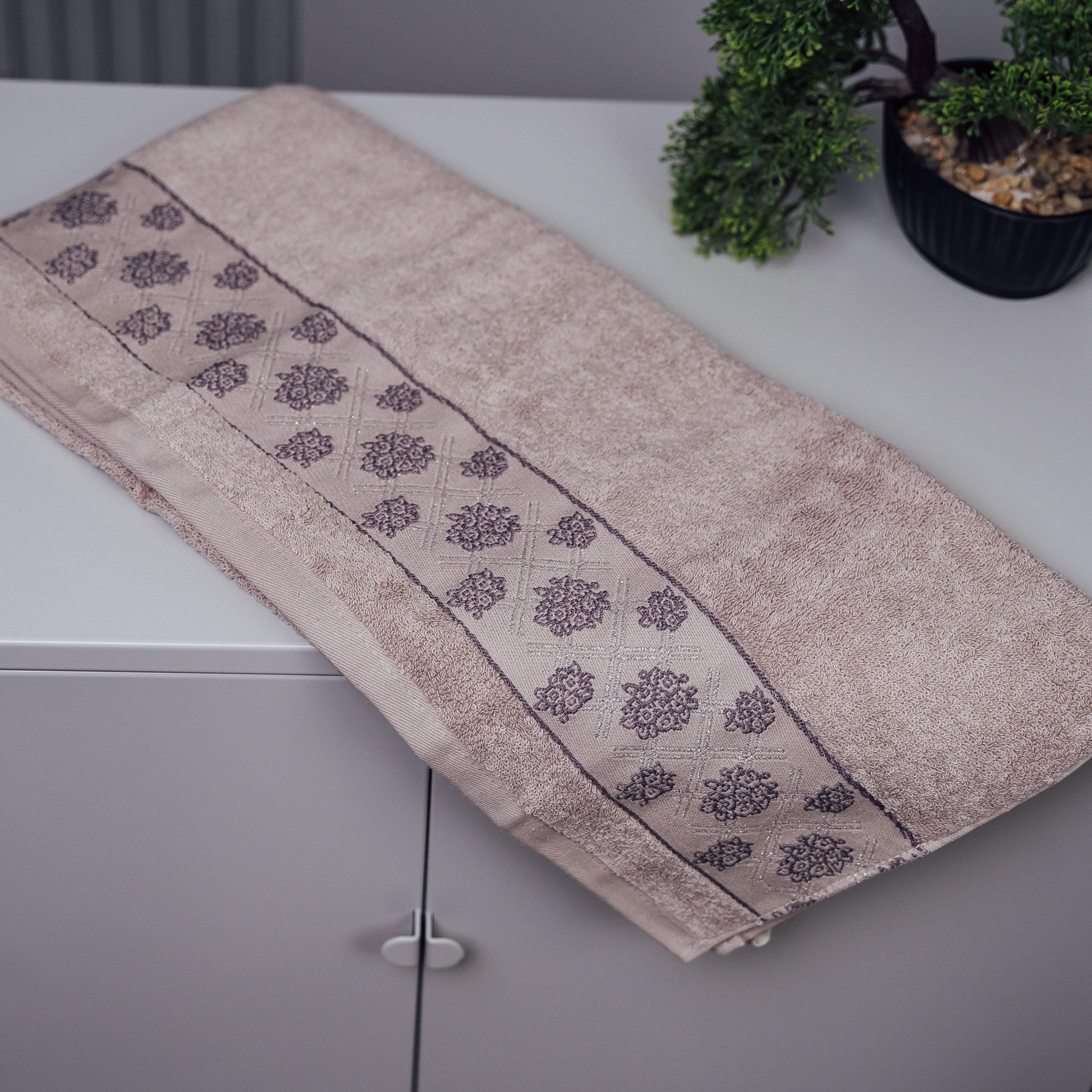 Полотенце банное Очаровательный Сад 140x70 см Капучино (86893) - фото 1 Полотенце банное Очаровательный Сад 140x70 см Капучино (86893) - фото 1