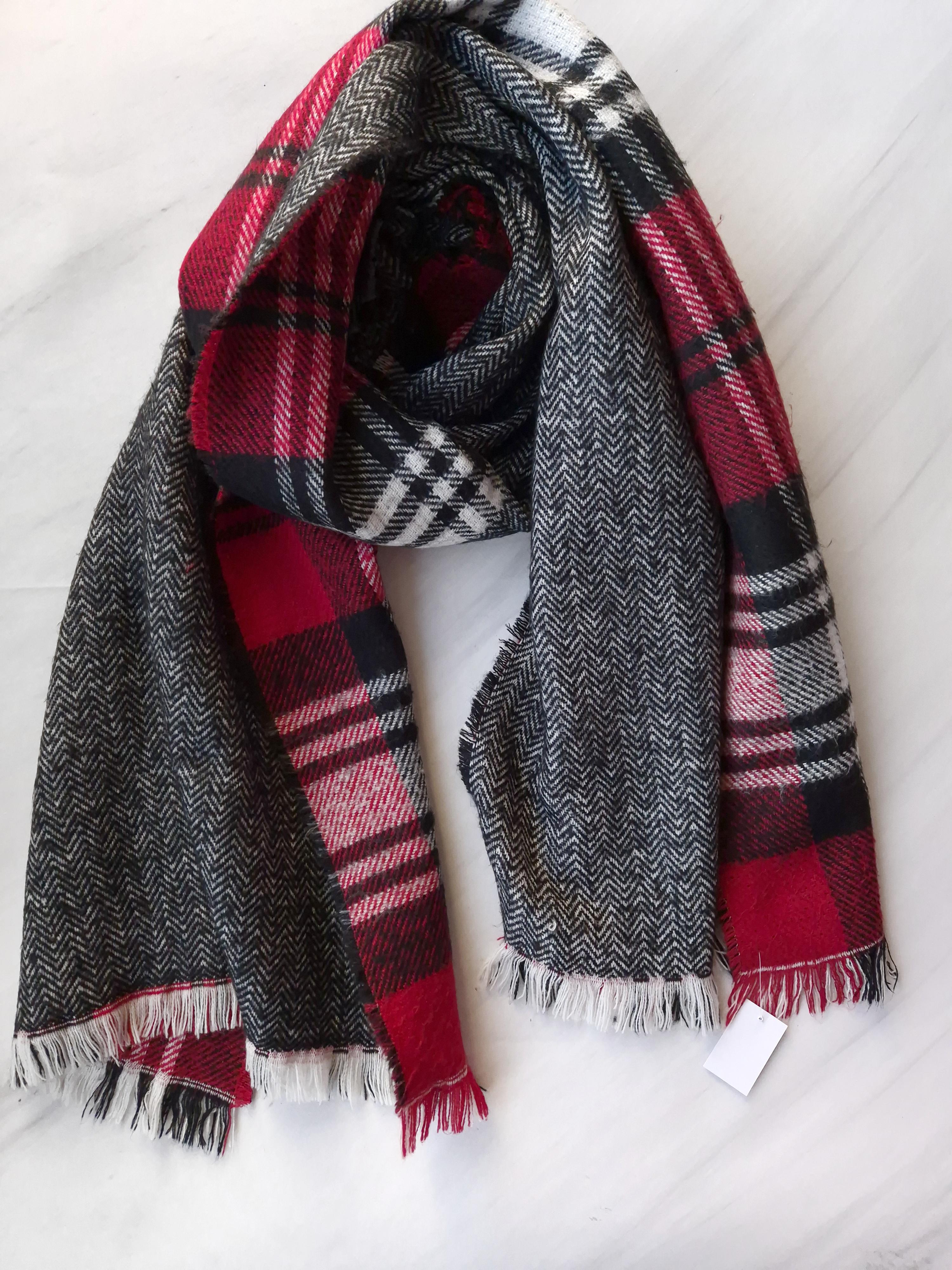 Шарф-палантин женский в клетку и геометричный принт теплый зима-весна-осень 192х60 см Серый/Красный (15000) Шарф-палантин женский в клетку и геометричный принт теплый зима-весна-осень 192х60 см Серый/Красный (15000)