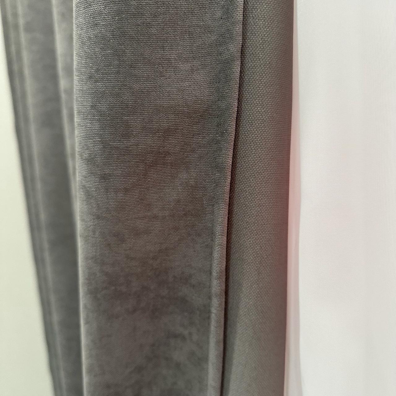 Комплект штор микровелюр 2 шт. 1,5х2,7 м готовые на шторной тесьме 6 см Графитовый (petek-V69) - фото 9