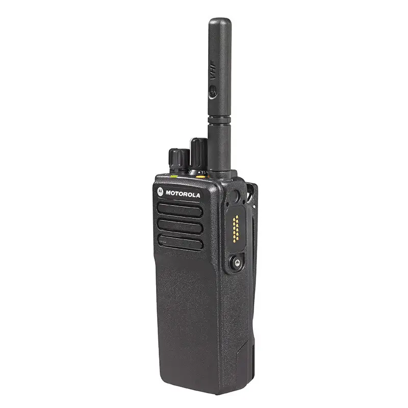 Радіостанція з зарядним пристроєм Motorola DP 4401E VHF MDH56JDC9RA1AN цифрова портативна - фото 2