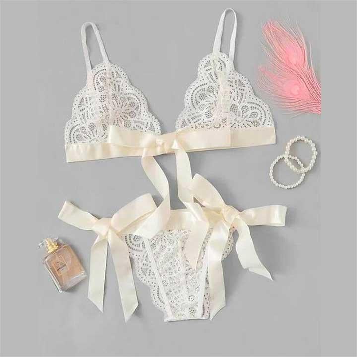 Комплект нижнего белья эротического кружевного на завязках One size (K1003-3) Комплект нижнего белья эротического кружевного на завязках One size (K1003-3)