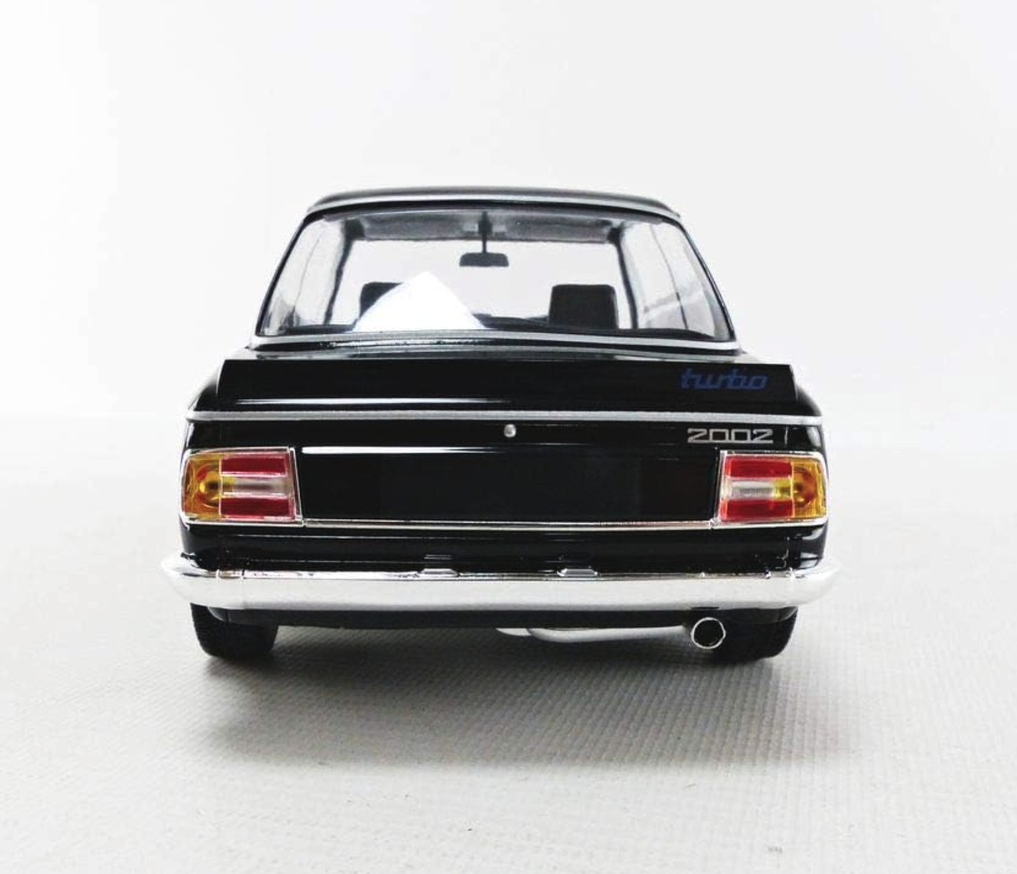 希少BMW2002ターボ1/18 京商 1/18 BMW 2002 ターボ (シルバー)