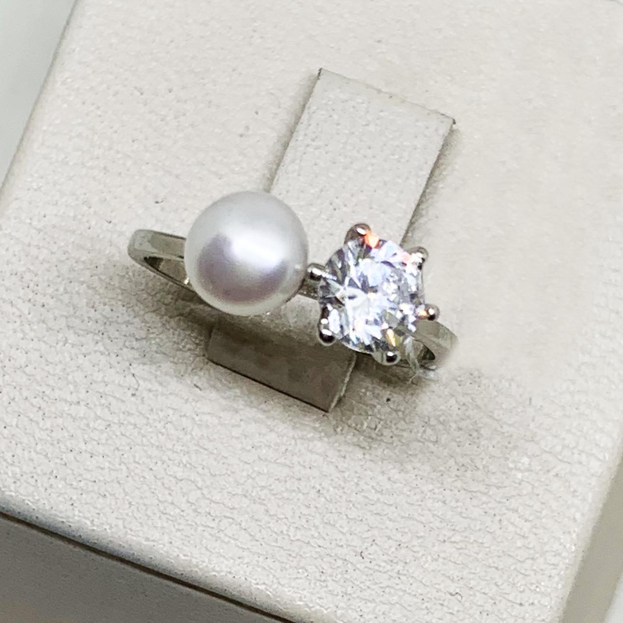 Кольцо серебряное с жемчугом и кубическим цирконием р. 16,5 1,7 г (1699282819)