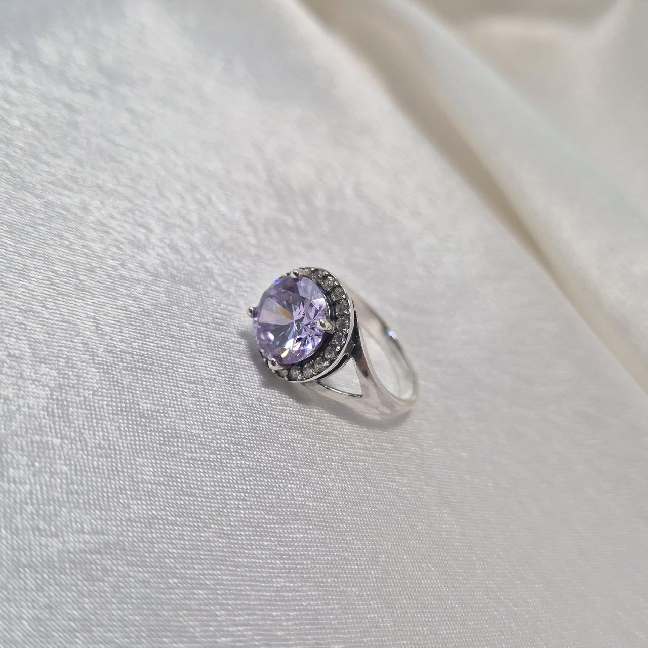 Каблучка Коло з лавандовим каменем срібло 925 проби чорнене р. 18,5 3,30 г (11085) - фото 8 Каблучка Коло з лавандовим каменем срібло 925 проби чорнене р. 18,5 3,30 г (11085) - фото 8