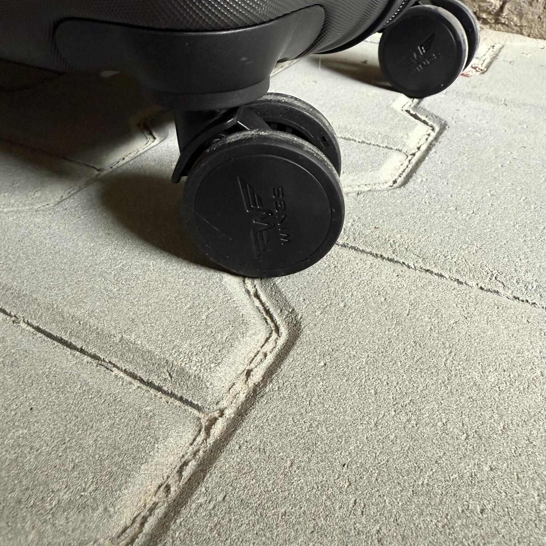 Валіза Wings PEA01 дорожня L Графітовий (26557307) - фото 8 Валіза Wings PEA01 дорожня L Графітовий (26557307) - фото 8