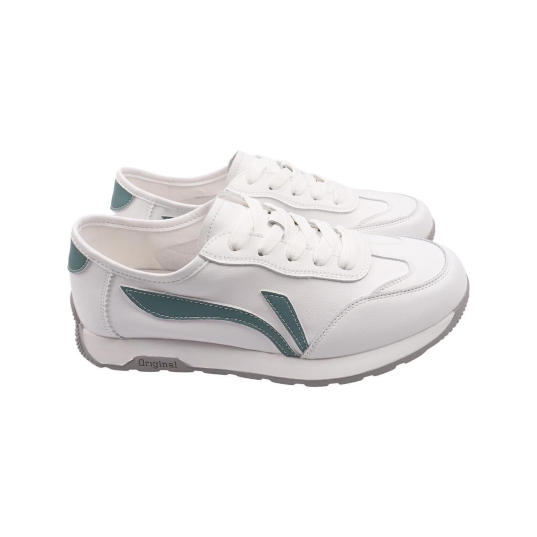 Кроссовки женские Vikonty из кожи р. 38 Белый (334-22DTS)