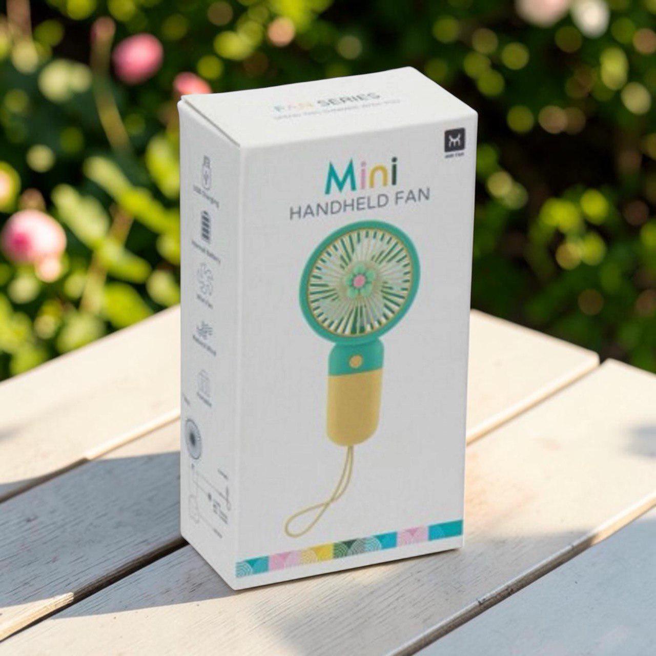 Вентилятор портативный Handheld Fan с USB подставкой