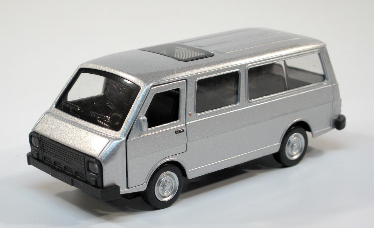 Модель металлическая РАФ-2203 Серебристый (3284 Silver)