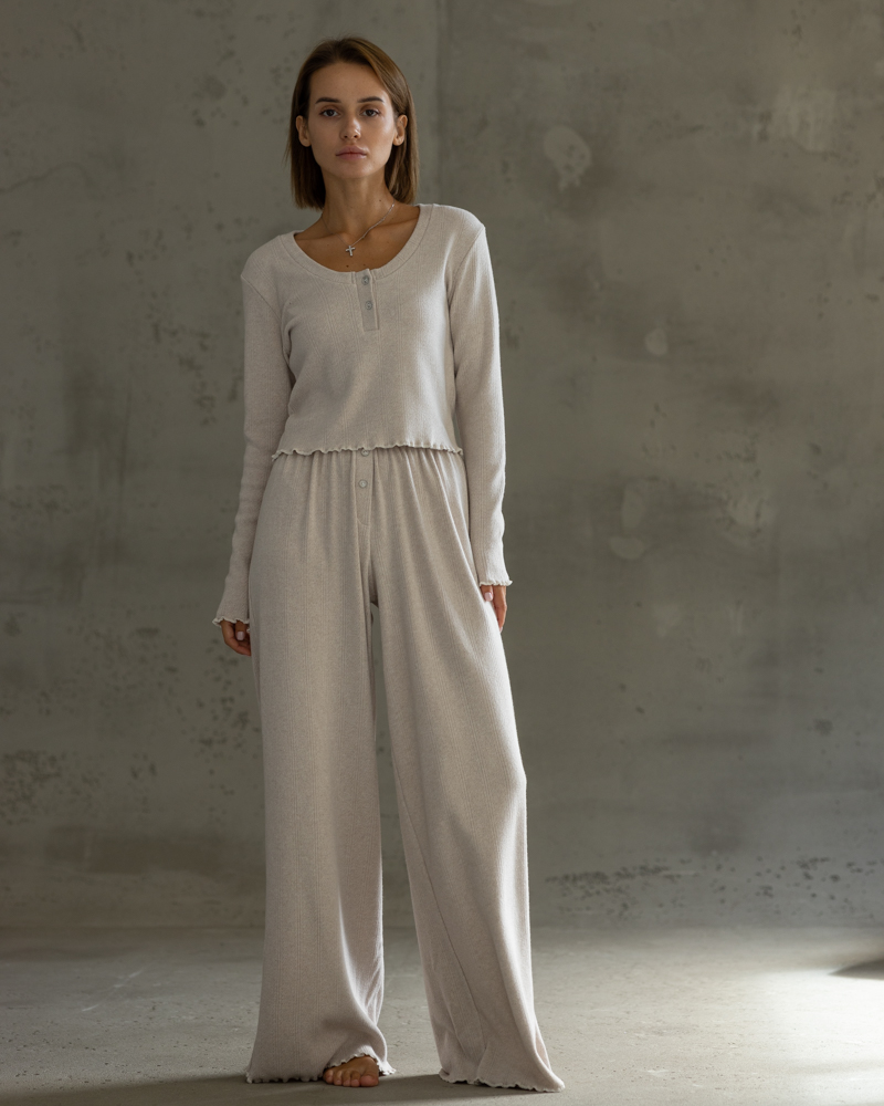 Пижама женская Модельер 31326 р. 44 Бежевый (17393) Пижама женская Модельер 31326 р. 44 Бежевый (17393)