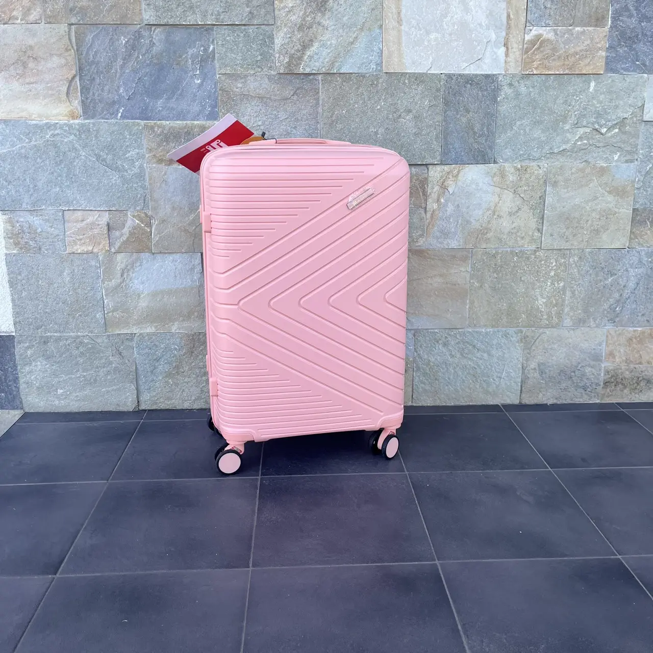 Валіза дорожня з поліпропілену Bloom 1706 середній М 63 л Персиковий - фото 1