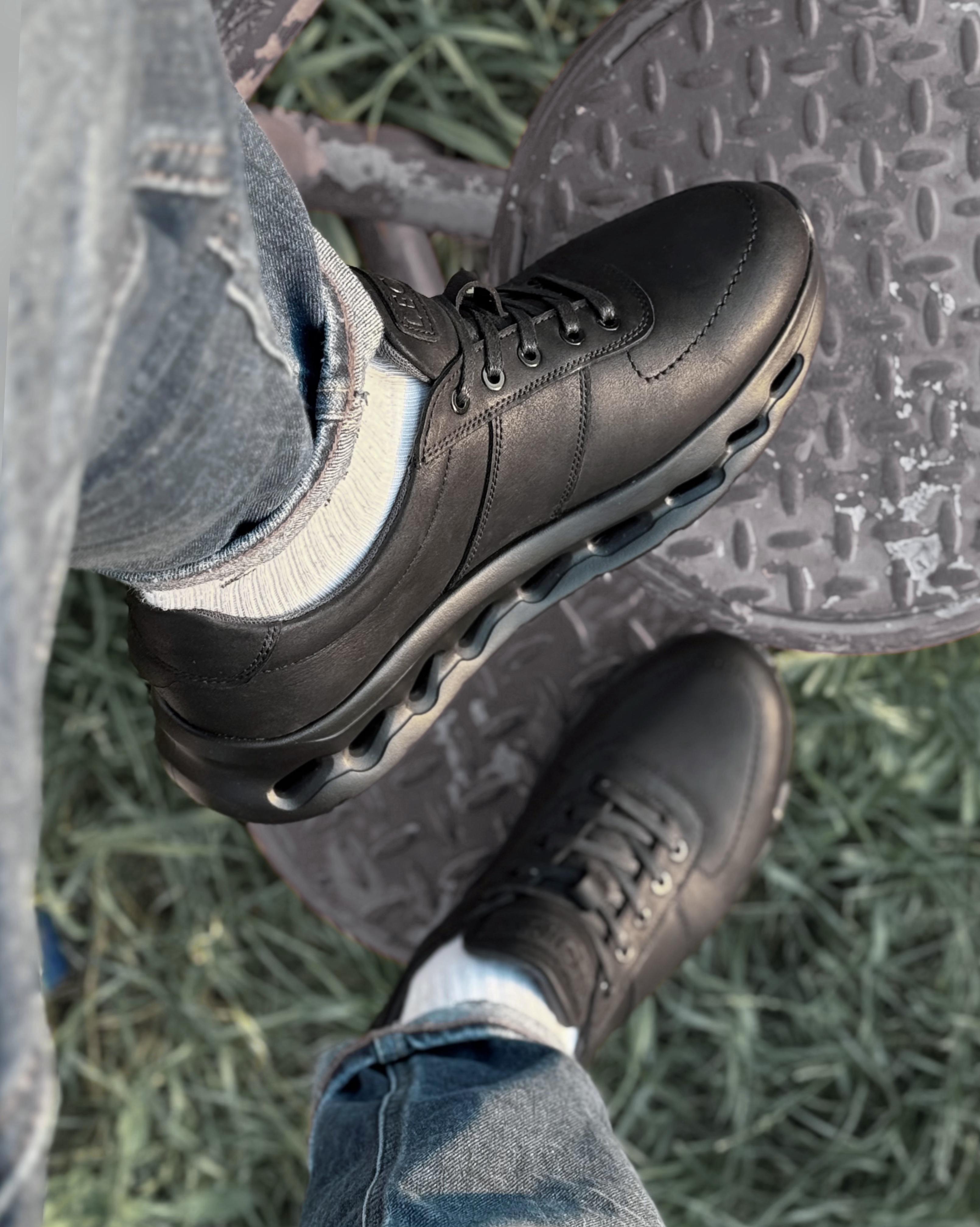 Кроссовки мужские кожаные RAY BLACK р. 45 - фото 2 Кроссовки мужские кожаные RAY BLACK р. 45 - фото 2