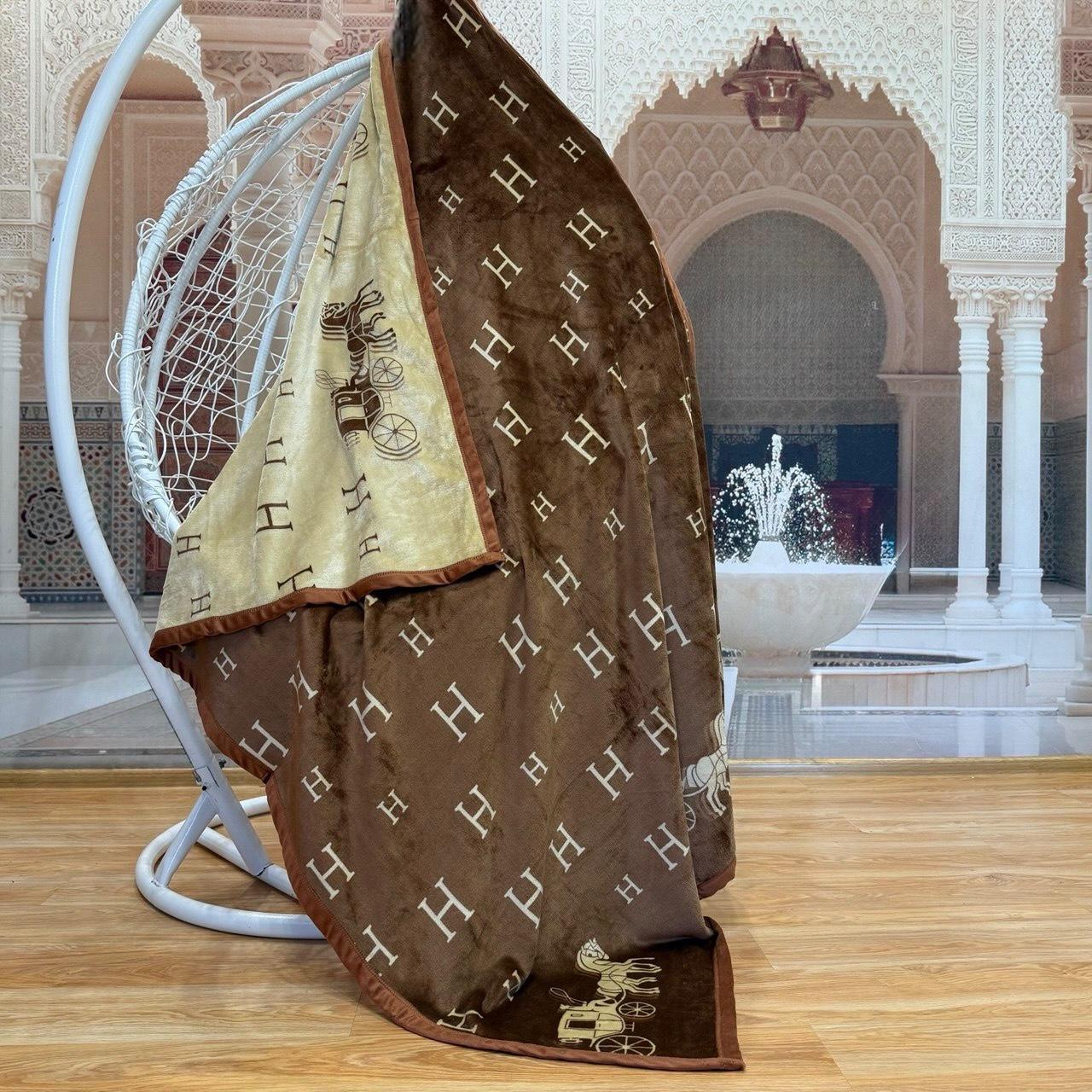 Плед-покрывало двустороннее Koloco Велюр 150x200 см Разноцветный (07-107-14) - фото 2 Плед-покрывало двустороннее Koloco Велюр 150x200 см Разноцветный (07-107-14) - фото 2