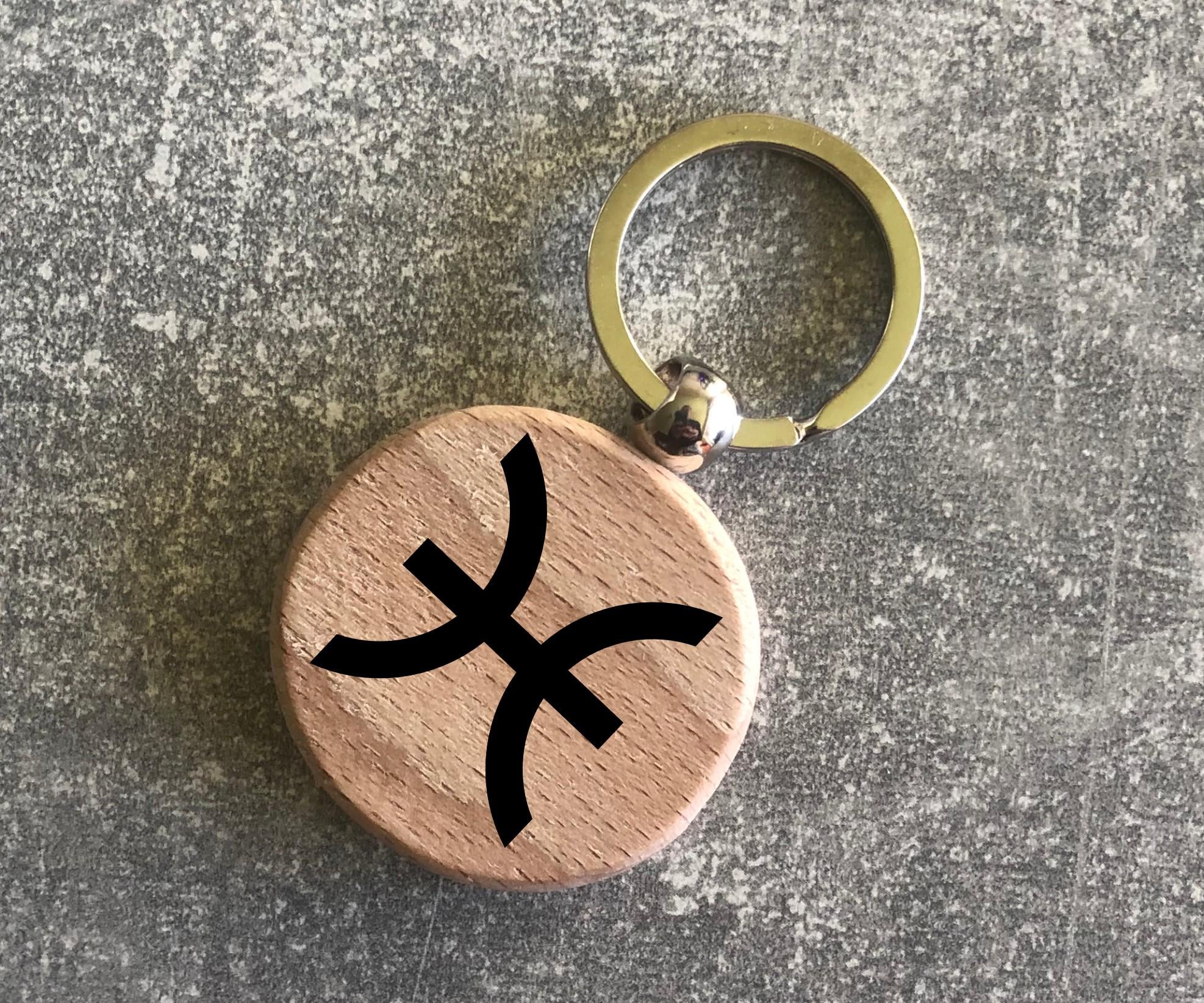 Брелок деревянный круглый с символом зодиака "Рыбы" (15010204024)