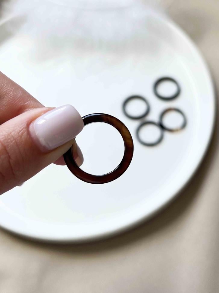 Кільце тонке р. 17,5 мм Чорний (5221-17,5) - фото 3 Кільце тонке р. 17,5 мм Чорний (5221-17,5) - фото 3