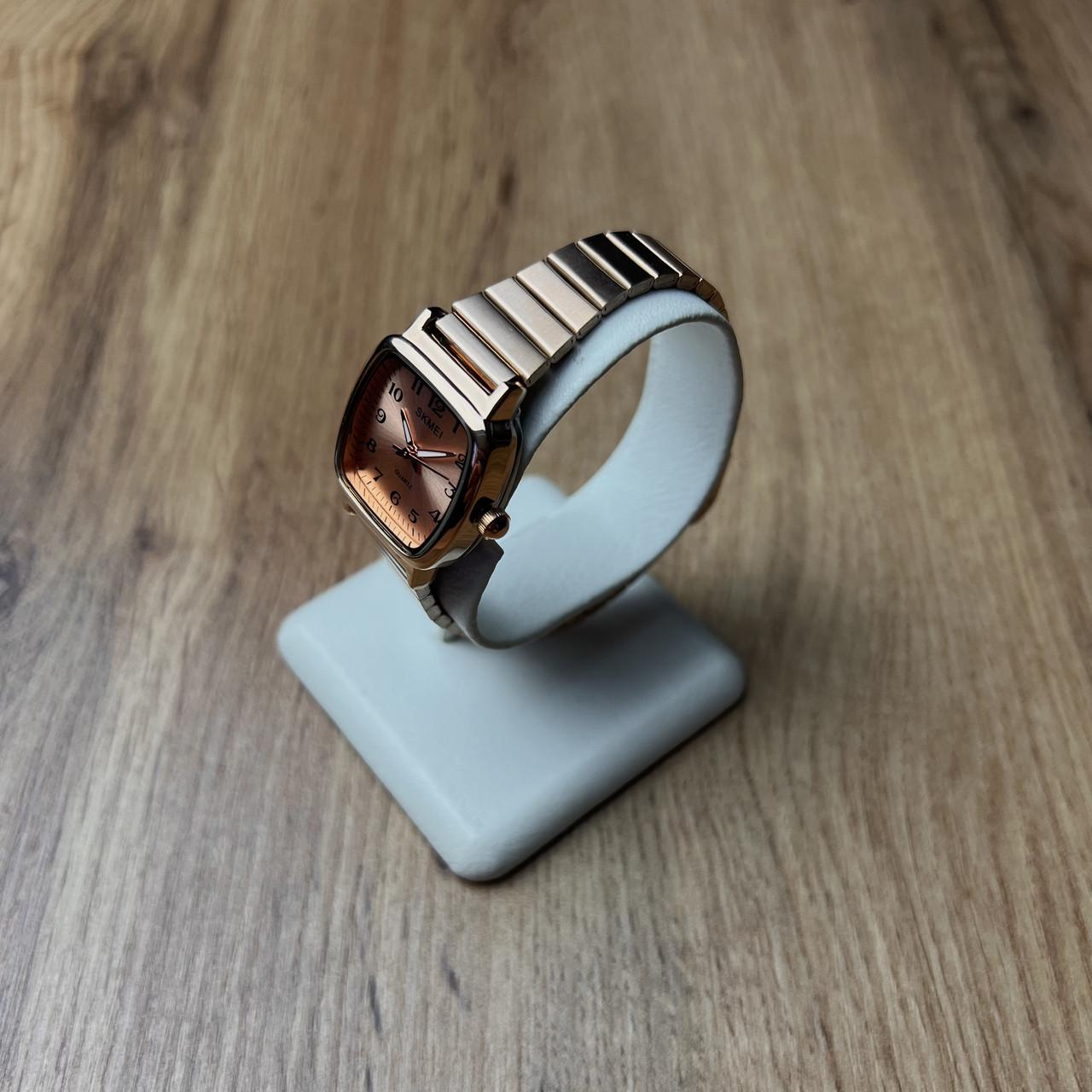 Годинник жіночий металевий Skmei з цифрами Рожеве золото (z065-2) - фото 3 Годинник жіночий металевий Skmei з цифрами Рожеве золото (z065-2) - фото 3