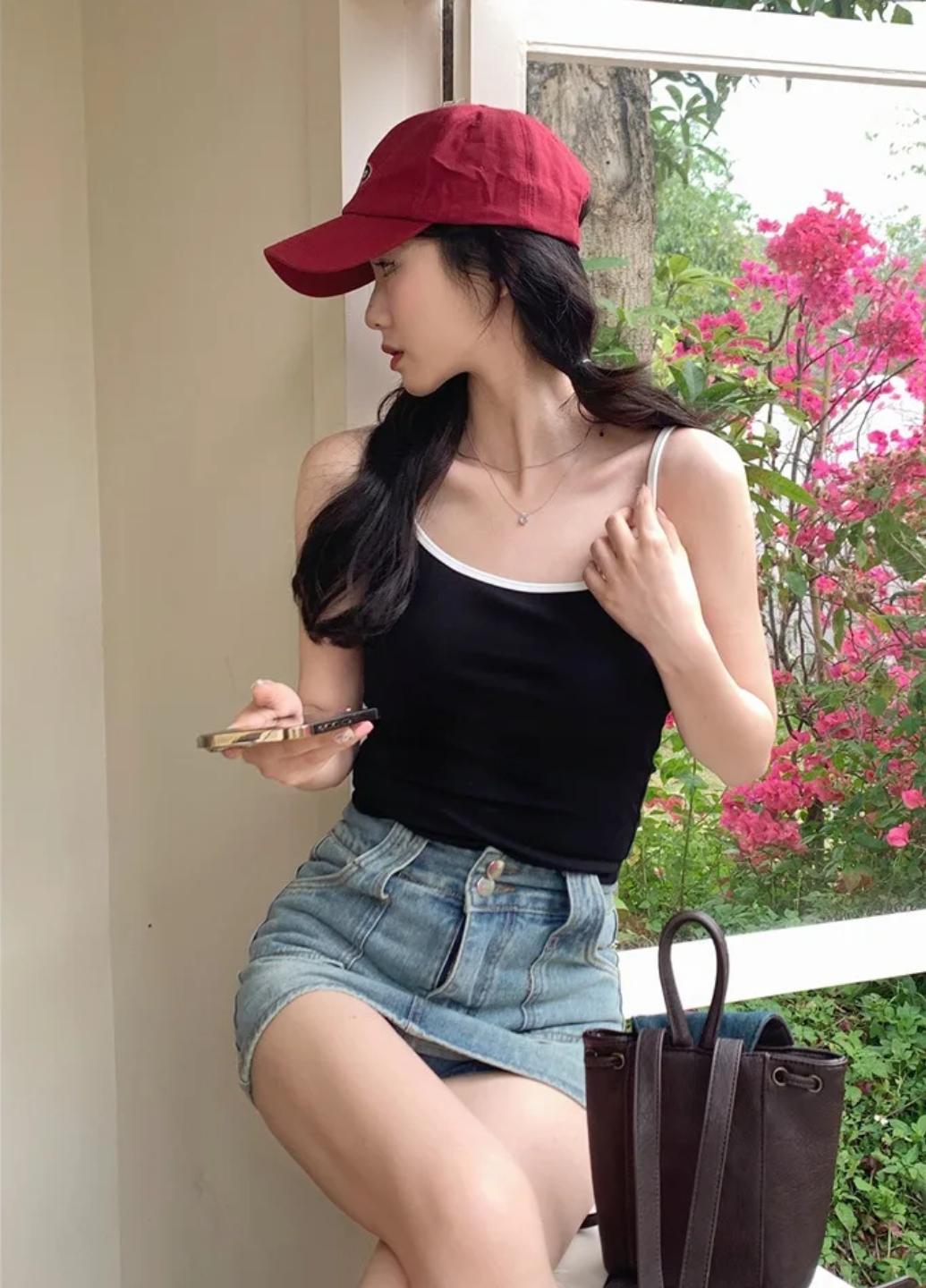 Майка женская хлопковая Two Colors с вкладышами One size Черный (1865-42-02) - фото 6 Майка женская хлопковая Two Colors с вкладышами One size Черный (1865-42-02) - фото 6