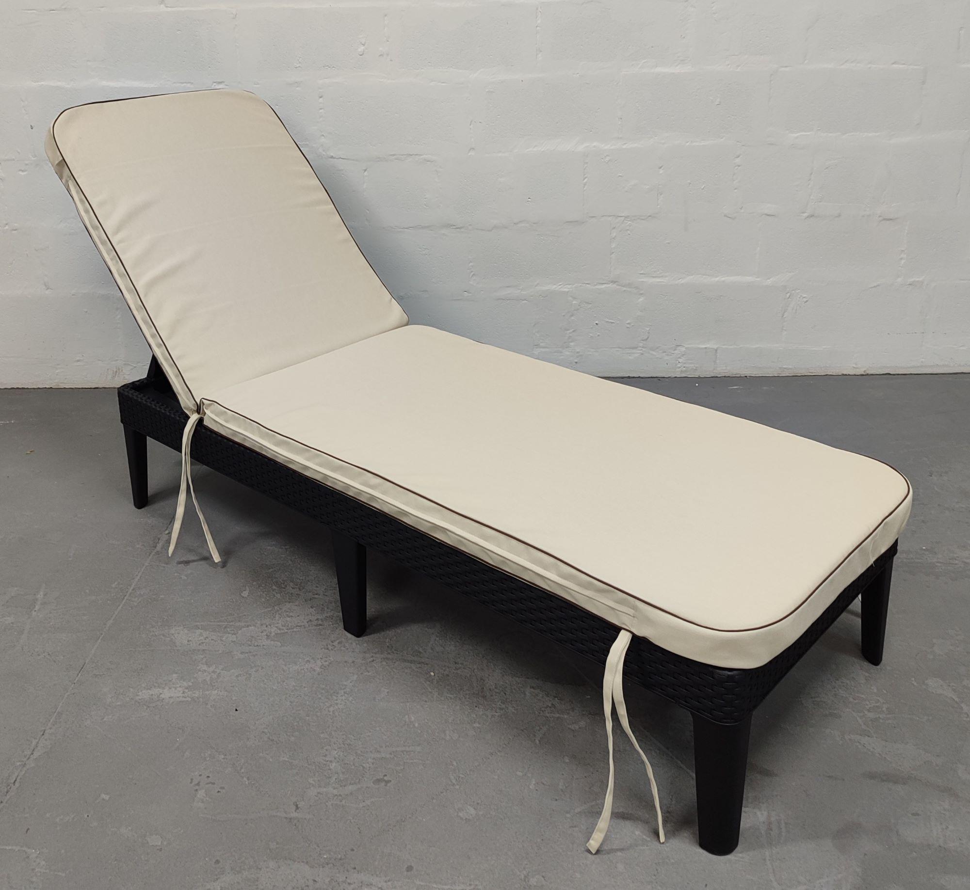 Матрас для шезлонга eGarden Mare двухсторонний акрил 195x58x6 см Кремовый (5747) - фото 2 Матрас для шезлонга eGarden Mare двухсторонний акрил 195x58x6 см Кремовый (5747) - фото 2